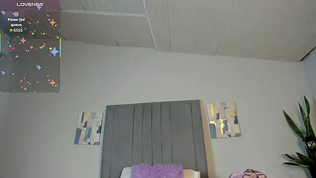 Snapshot of Sophia_Ebony chatting on November 16, 2025, 1:27 pm Sophia Ebony online show from November 16, 2025, 1:27 pm