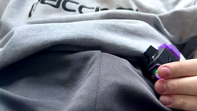 Snapshot of yungdboiy chatting on November 10, 2025, 2:11 pm yungdboiy online show from November 10, 2025, 2:11 pm