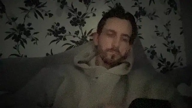 Big8inchUncutCock online show from April 18, 2026, 7:33 am