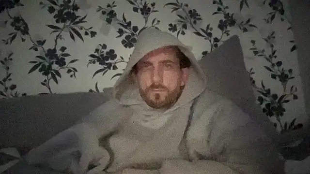 Big8inchUncutCock online show from April 11, 2026, 8:40 am