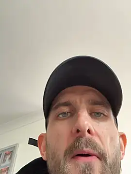 Snapshot of Big8inchUncutCock chatting on June 1, 2026, 11:32 am Big8inchUncutCock online show from June 1, 2026, 11:32 am