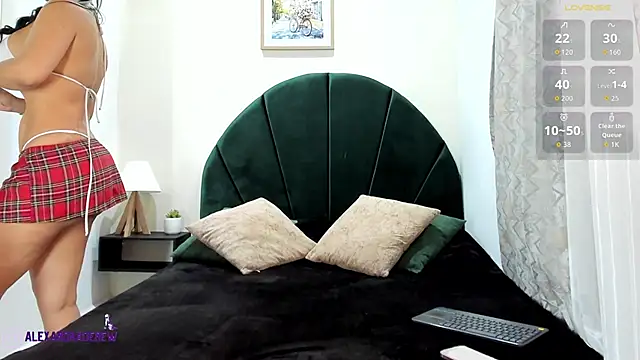 Snapshot of i_alexanew chatting on December 17, 2025, 11:48 am i alexanew online show from December 17, 2025, 11:48 am