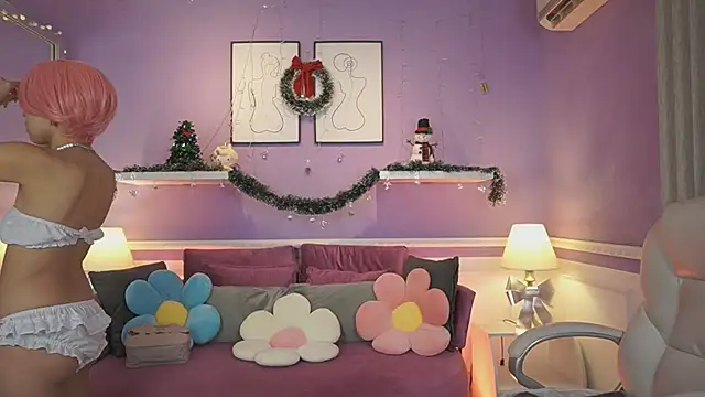 DahliaGrey online show from December 4, 2025, 11:42 am