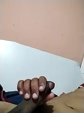 Snapshot of XRonny3 chatting on November 6, 2025, 2:32 pm XRonny3 online show from November 6, 2025, 2:32 pm