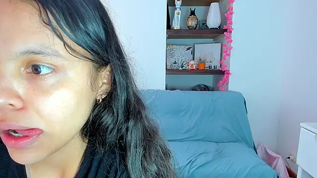 Danesacronin online show from November 12, 2025, 7:07 pm