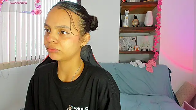 Danesacronin online show from November 7, 2025, 10:13 pm