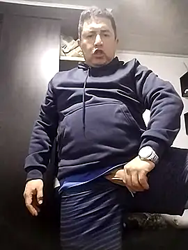 BigCristh79 online show from November 20, 2025, 5:08 am