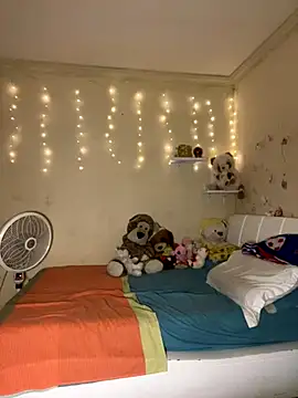 Snapshot of effie_castroo chatting on November 15, 2025, 9:41 pm effie castroo online show from November 15, 2025, 9:41 pm