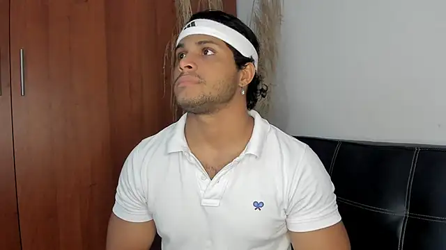 Evansdark1 online show from November 20, 2025, 10:42 pm