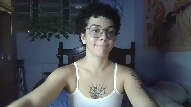 CamillyBlum online show from April 10, 2026, 12:39 am