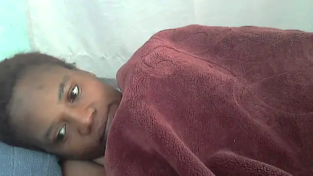 sexythae32 online show from September 19, 2025, 4:05 am