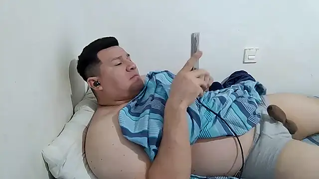 Snapshot of fuckynations chatting on July 8, 2026, 12:35 am fuckynations online show from July 8, 2026, 12:35 am