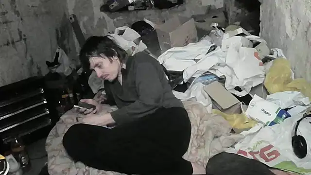 Snapshot of makarov1993 chatting on June 6, 2026, 2:28 am makarov1993 online show from June 6, 2026, 2:28 am