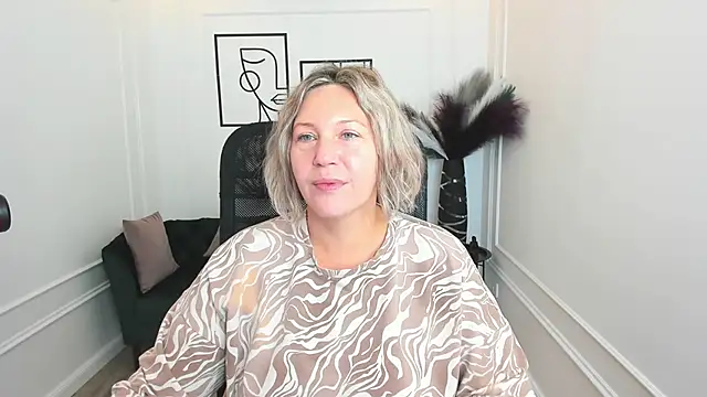 Snapshot of NinaStarle chatting on September 28, 2025, 4:30 am NinaStarle online show from September 28, 2025, 4:30 am