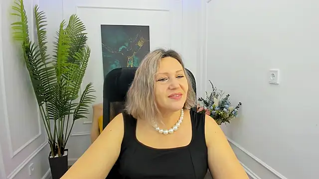 Snapshot of NinaStarle chatting on January 10, 2026, 4:30 am NinaStarle online show from January 10, 2026, 4:30 am