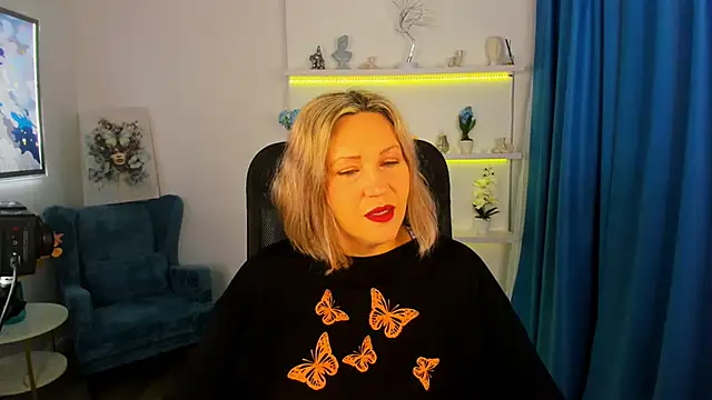 Snapshot of NinaStarle chatting on November 27, 2025, 4:35 am NinaStarle online show from November 27, 2025, 4:35 am