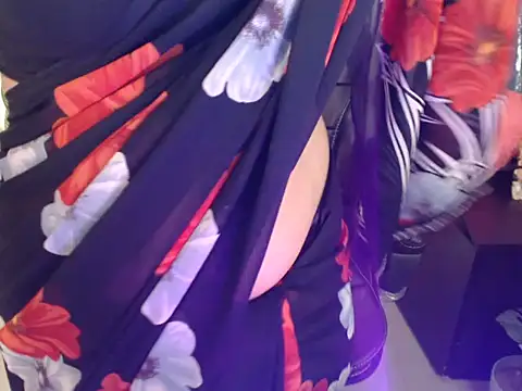 Snapshot of anika_bold chatting on November 12, 2025, 3:32 am anika bold online show from November 12, 2025, 3:32 am