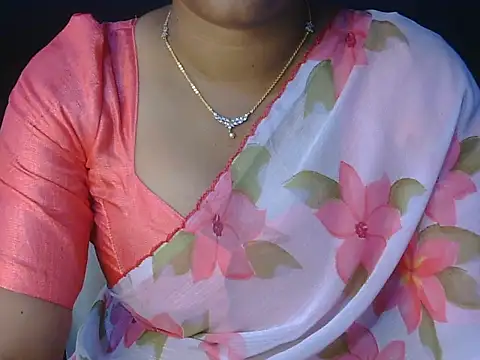 Snapshot of Priyanka_rao chatting on August 6, 2026, 5:08 pm Priyanka rao online show from August 6, 2026, 5:08 pm