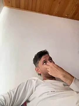 Michaell Spinelly online show from December 20, 2025, 4:54 pm