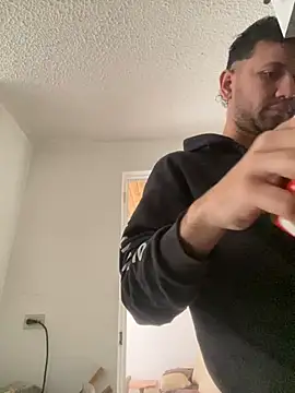 Michaell Spinelly online show from May 22, 2026, 2:59 pm