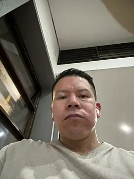 Snapshot of Manu0586 chatting on February 16, 2026, 11:35 pm Manu0586 online show from February 16, 2026, 11:35 pm