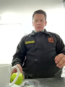 Snapshot of Manu0586 chatting on January 11, 2026, 12:56 pm Manu0586 online show from January 11, 2026, 12:56 pm