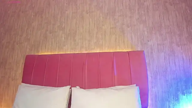 Snapshot of Kendra_kobein chatting on December 18, 2025, 9:07 pm Kendra kobein online show from December 18, 2025, 9:07 pm