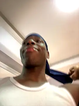 Snapshot of CharlesBrown_ chatting on December 2, 2025, 1:46 pm CharlesBrown online show from December 2, 2025, 1:46 pm