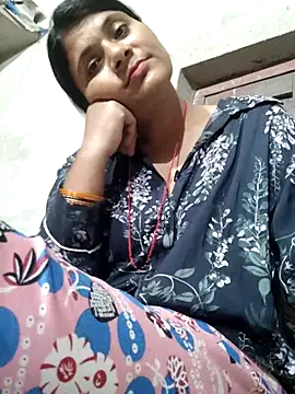 couple 71 online show from October 29, 2025, 7:29 am