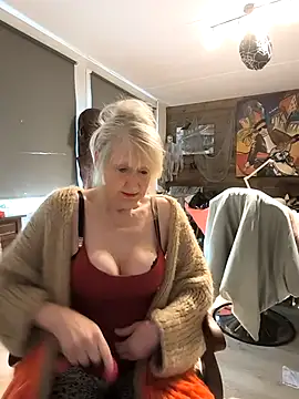 Snapshot of SexyKato001 chatting on November 13, 2025, 9:46 am SexyKato001 online show from November 13, 2025, 9:46 am