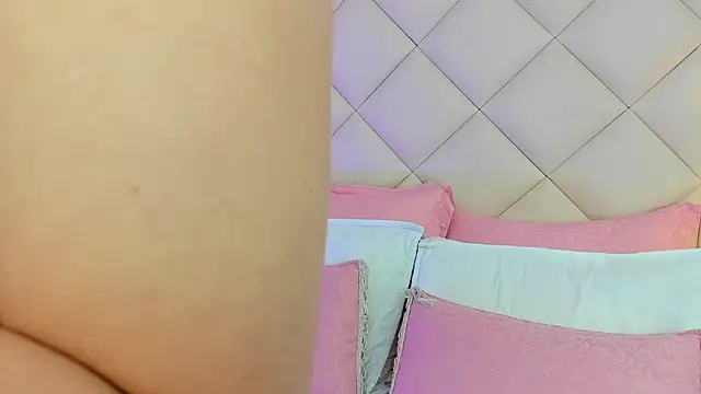 LilBoonew online show from December 3, 2025, 12:37 pm