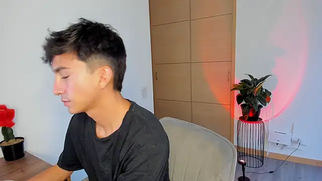 Snapshot of sweettaaron01 chatting on September 16, 2025, 5:58 pm sweettaaron01 online show from September 16, 2025, 5:58 pm