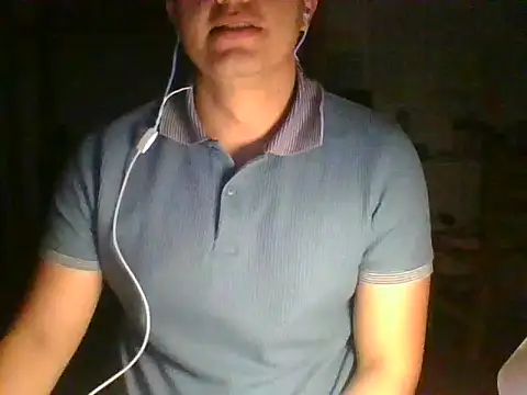 Haustin202 online show from October 26, 2025, 10:43 pm