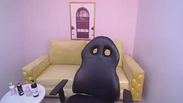 Snapshot of bellatrix_ch chatting on December 18, 2025, 4:33 pm bellatrix ch online show from December 18, 2025, 4:33 pm