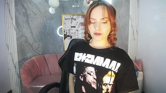 Snapshot of mady0619_ch chatting on December 5, 2025, 10:58 am mady0619 ch online show from December 5, 2025, 10:58 am