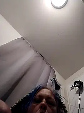 anonymity awaitsxh online show from November 9, 2025, 2:21 pm