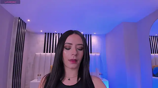 IsabellaMoreau online show from October 31, 2025, 7:32 pm