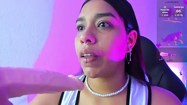 Snapshot of giselle_upp chatting on September 11, 2025, 12:54 am giselle upp online show from September 11, 2025, 12:54 am