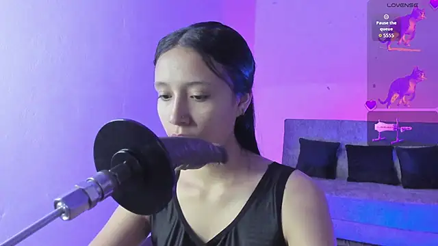 Snapshot of alicemoon__ chatting on September 19, 2025, 10:41 am alicemoon   online show from September 19, 2025, 10:41 am