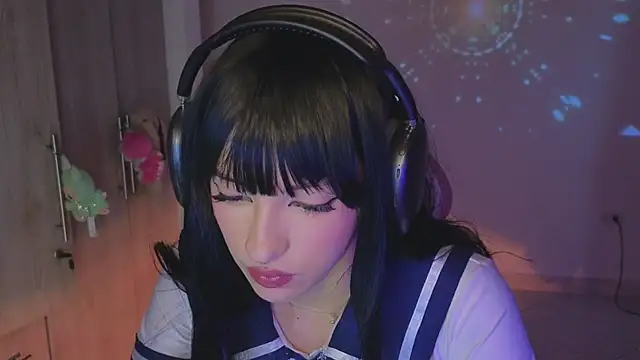 Moonlightt 21 online show from February 22, 2026, 10:00 pm