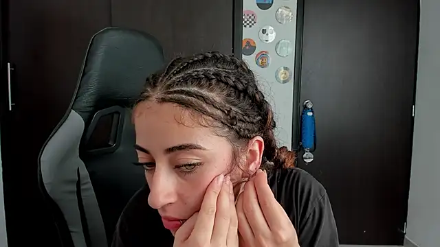 Snapshot of star_shooting8 chatting on October 4, 2025, 9:27 pm star shooting8 online show from October 4, 2025, 9:27 pm