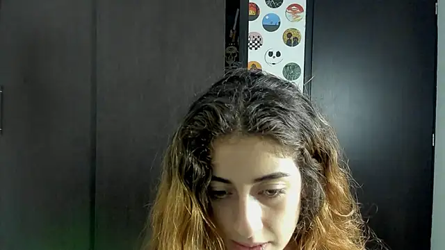 Snapshot of star_shooting8 chatting on October 18, 2025, 10:56 pm star shooting8 online show from October 18, 2025, 10:56 pm