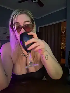 Granlady7 online show from March 23, 2026, 8:03 am