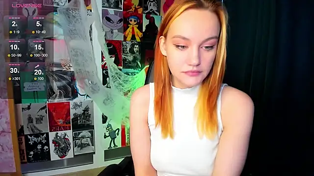 Snapshot of Ida_FaneStain chatting on October 30, 2025, 2:32 am Ida FaneStain online show from October 30, 2025, 2:32 am