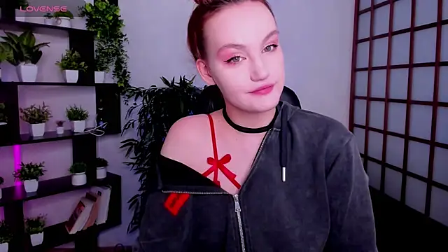 Snapshot of Ida_FaneStain chatting on February 19, 2026, 2:52 am Ida FaneStain online show from February 19, 2026, 2:52 am