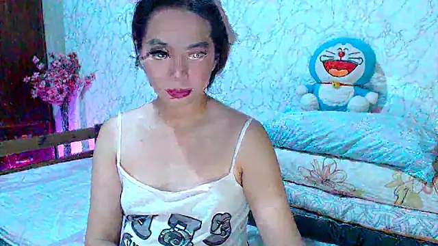 Snapshot of B0rn2Porn chatting on July 16, 2026, 5:04 am B0rn2Porn online show from July 16, 2026, 5:04 am