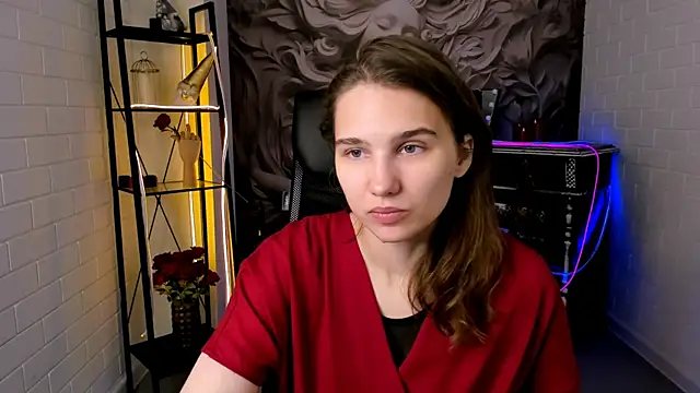 TessaMill online show from September 10, 2025, 5:17 am