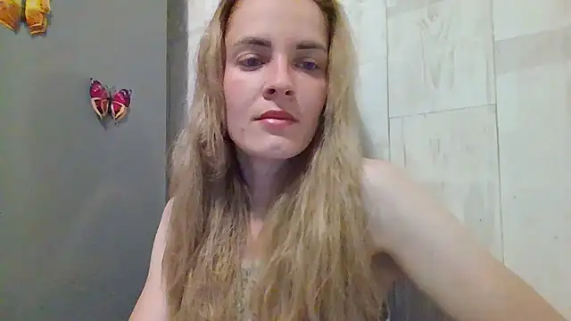 Snapshot of JayeTyler chatting on June 20, 2026, 4:06 am JayeTyler online show from June 20, 2026, 4:06 am