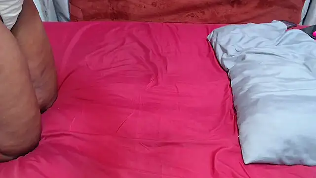 Snapshot of WEPUSSY23XX chatting on November 17, 2025, 6:34 pm WEPUSSY23XX online show from November 17, 2025, 6:34 pm