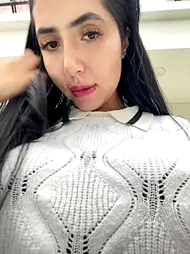 oh nina online show from November 4, 2025, 8:01 pm